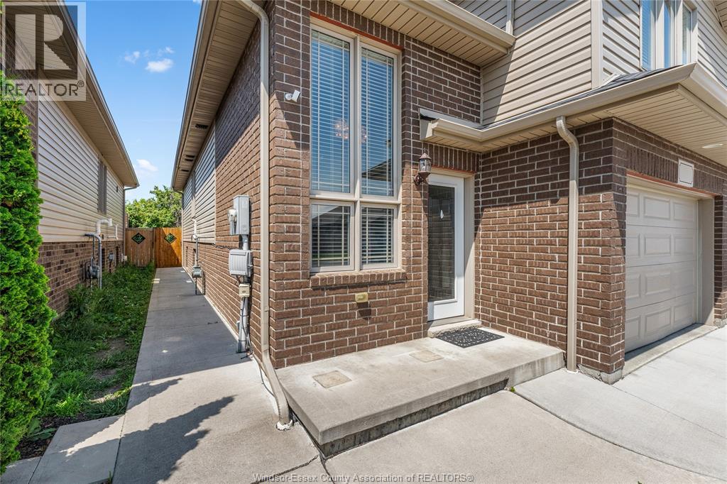 46 SHAW DRIVE - Photo 2 of 10, Amherstburg, Ontario