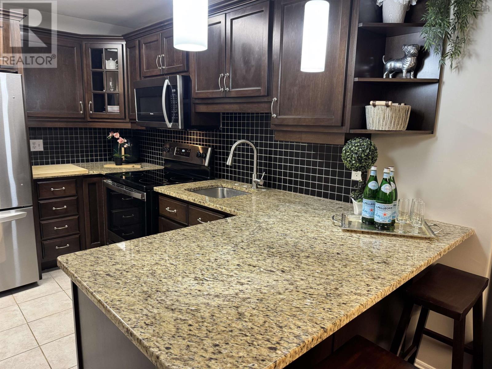 Property 19 of 36 of 1601 6369 Coburg Road