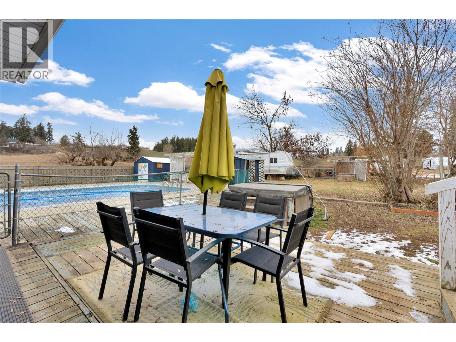 4010 Dodds Road, Armstrong