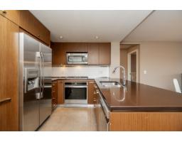 303 2950 King George Boulevard, Surrey, BC V4P0E5 Photo 7