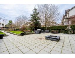 303 2950 King George Boulevard, Surrey, BC V4P0E5 Photo 33