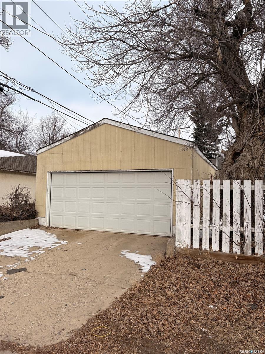 1102 Grafton AVENUE - 24