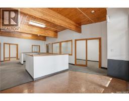 3426 Saskatchewan Drive, Regina, SK S4T1H1 Photo 8