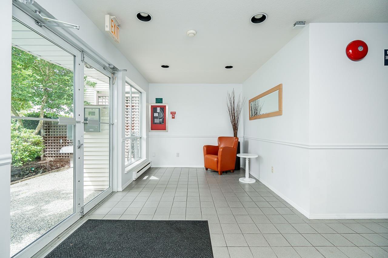 212 15991 THRIFT AVENUE, White Rock