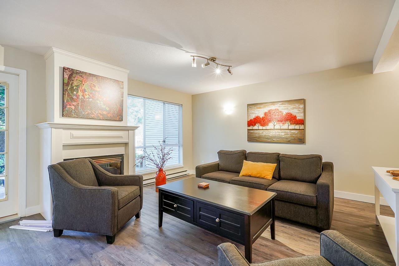 212 15991 THRIFT AVENUE, White Rock