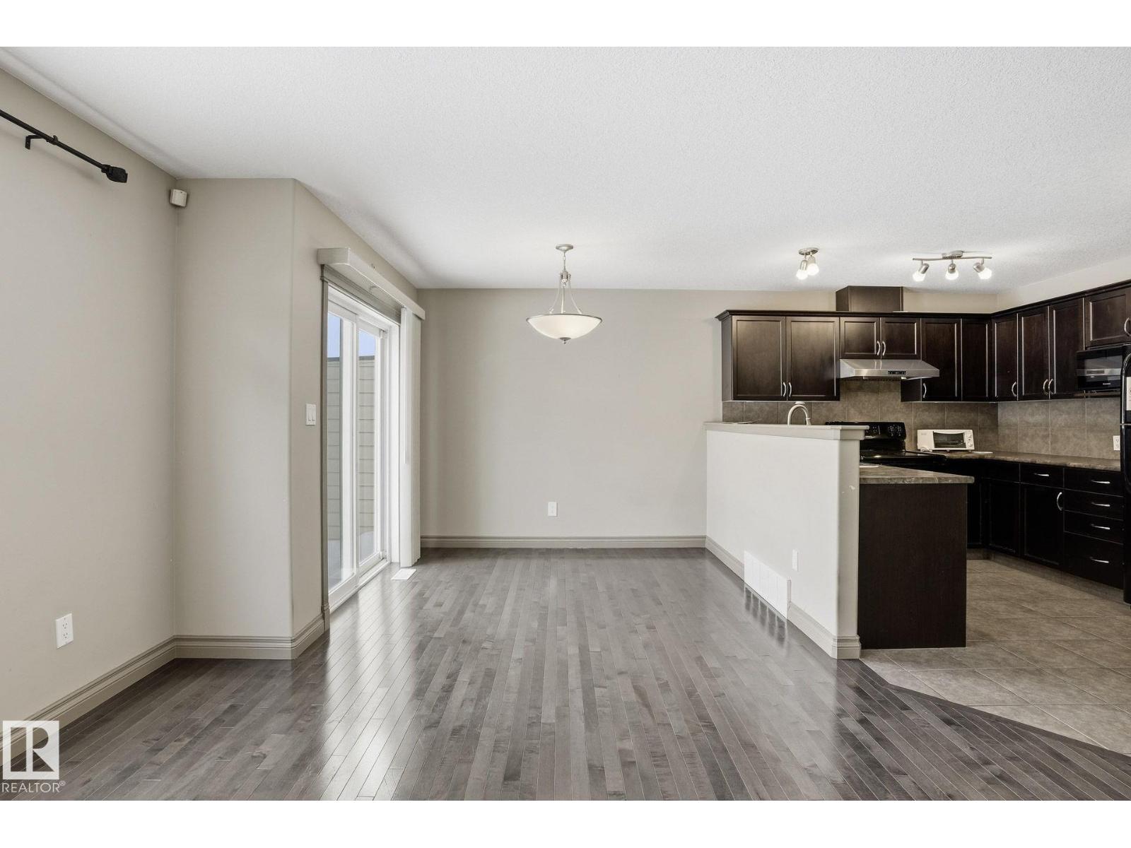 #21 5120 164 AV NW - 9