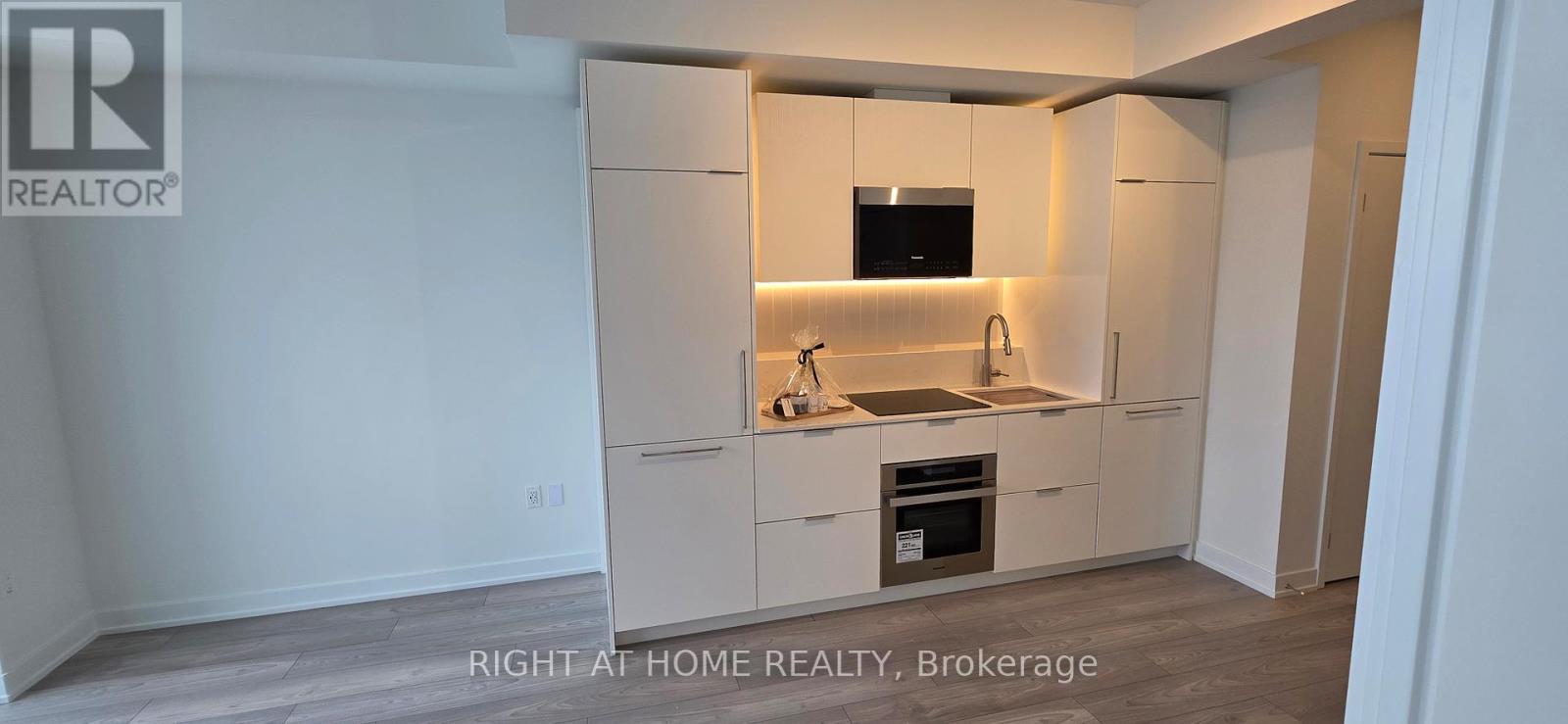 #2007 - 1 FAIRVIEW ROAD E - Photo 2 of 25, Mississauga (Mississauga Valleys), Ontario