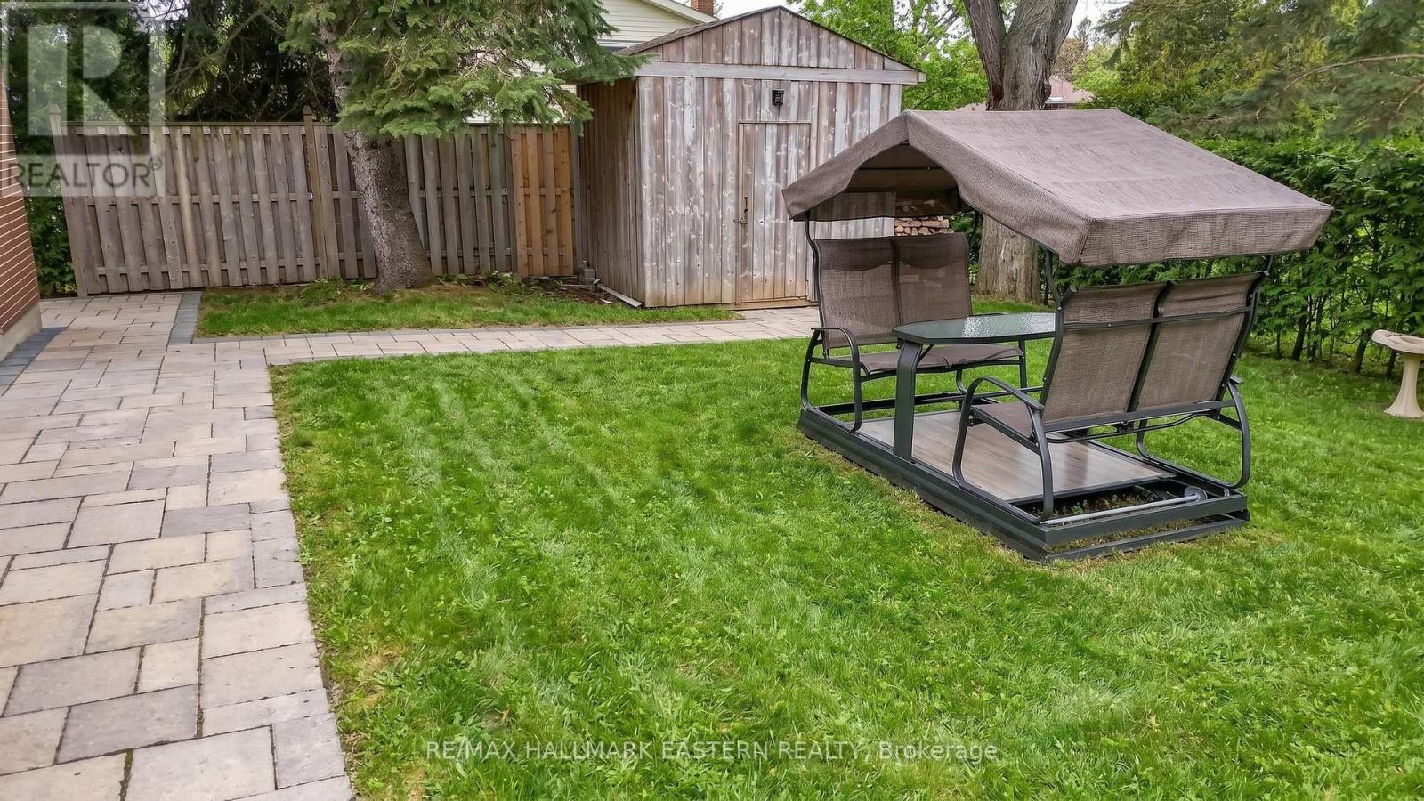 946 BEAUFORT COURT,Oshawa (Eastdale),,