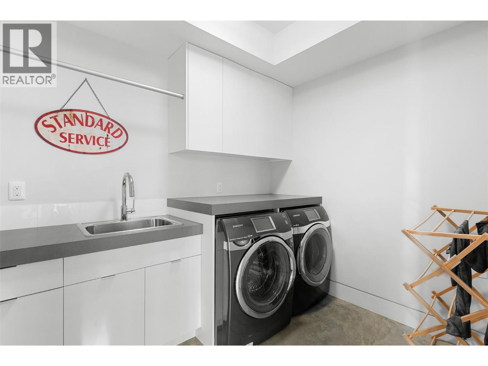 3194 Dunster Road - 55
