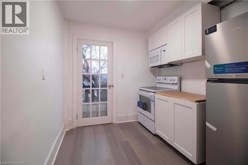 417 KING Street W - 4