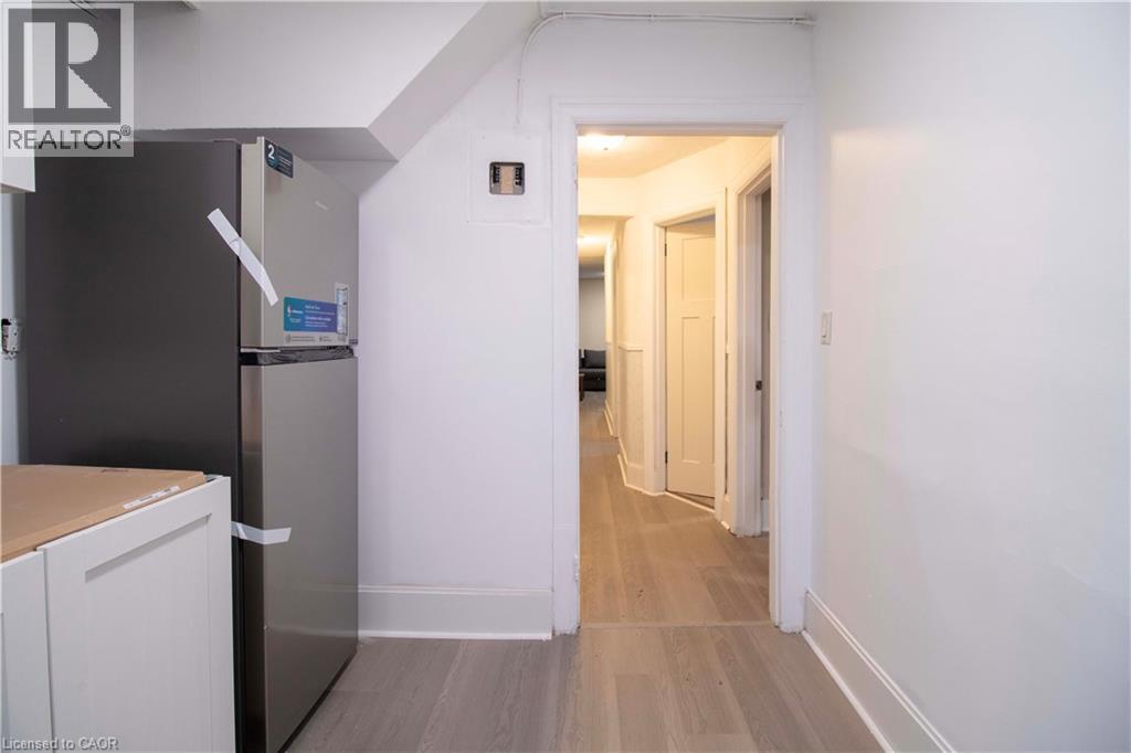 417 KING Street W - 7