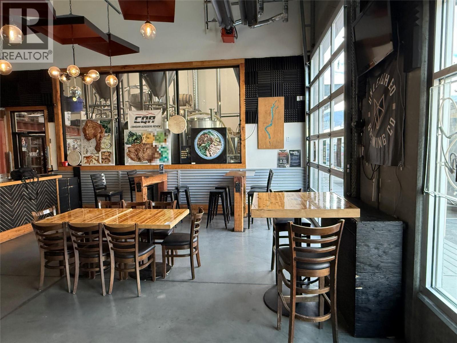 206 & 207 880 Clement Avenue, Kelowna