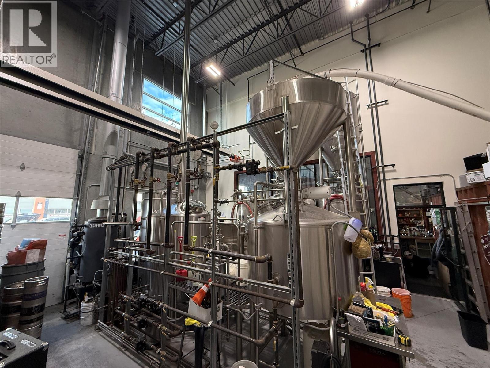 206 & 207 880 Clement Avenue, Kelowna