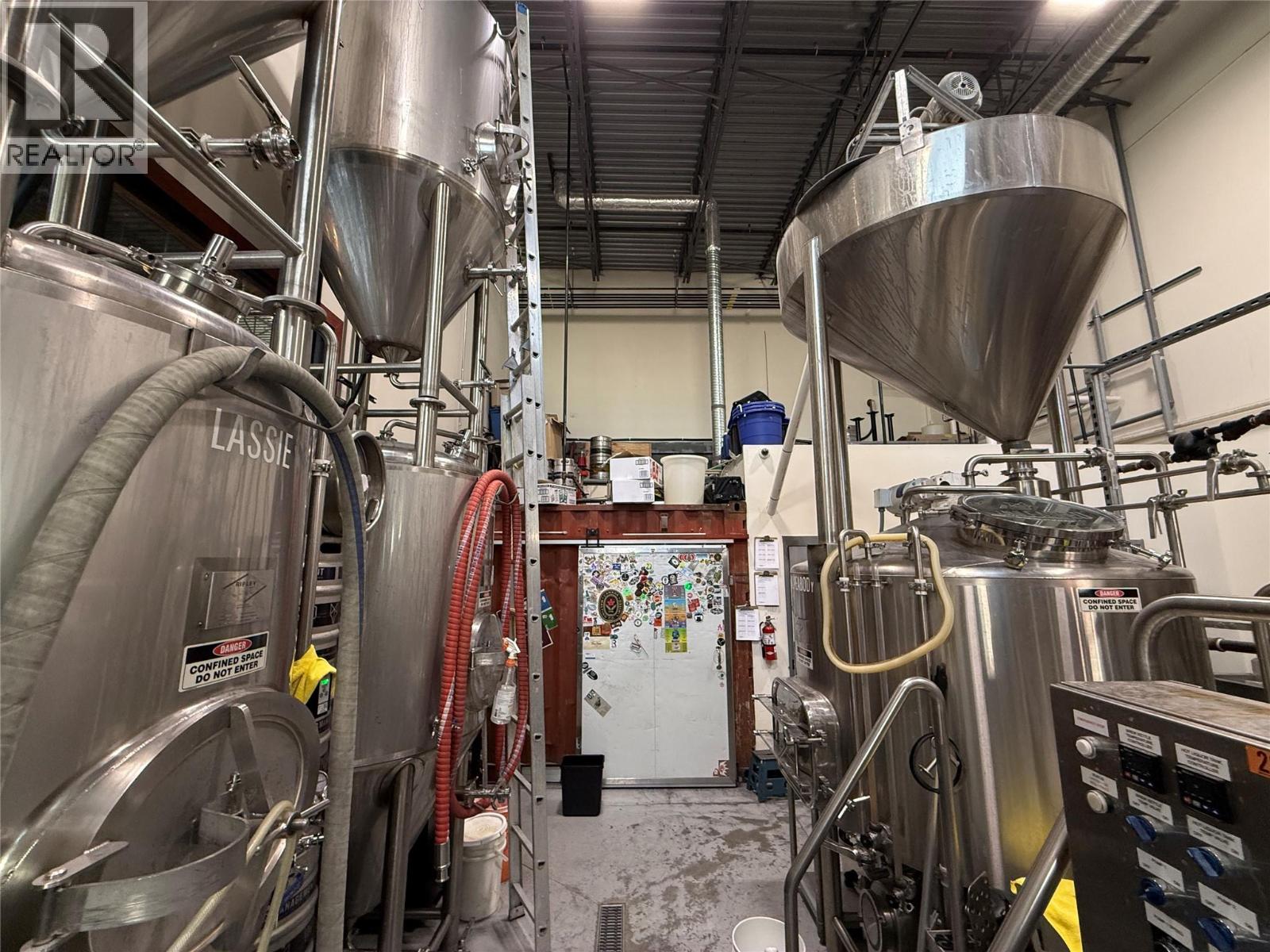 206 & 207 880 Clement Avenue, Kelowna