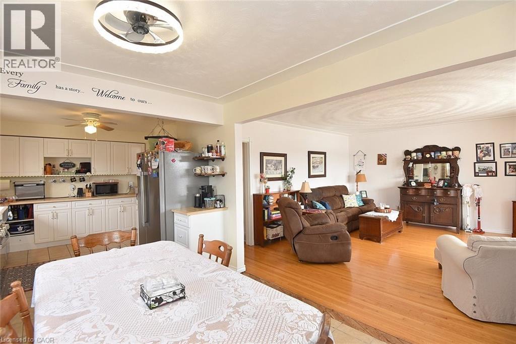 682 MOHAWK ROAD W - 15