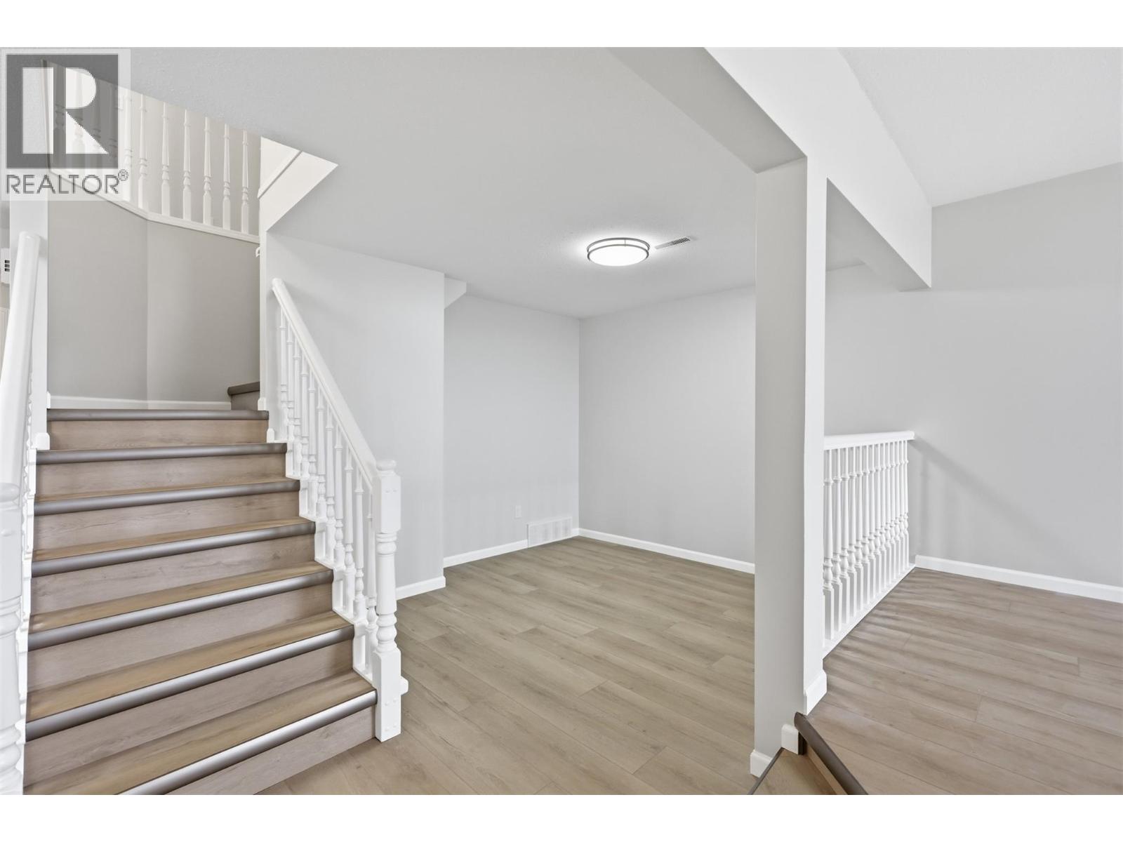 415 Waddington Drive, Kamloops