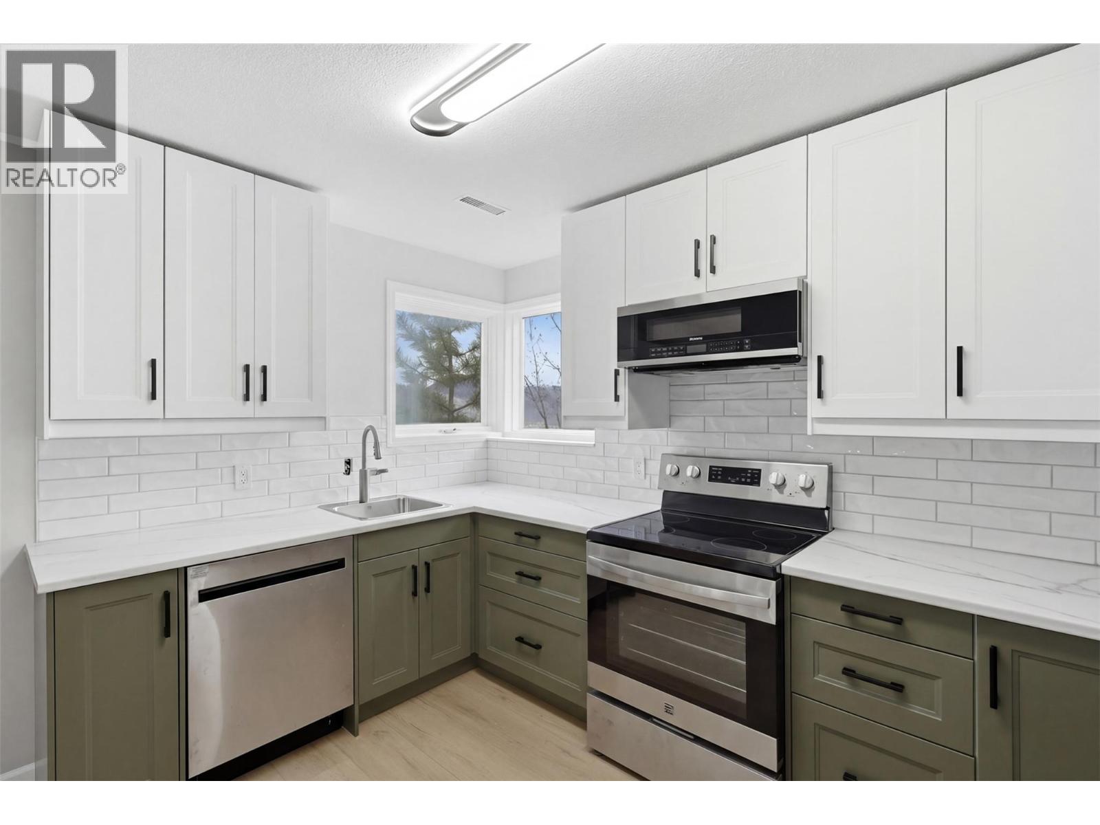 415 Waddington Drive, Kamloops