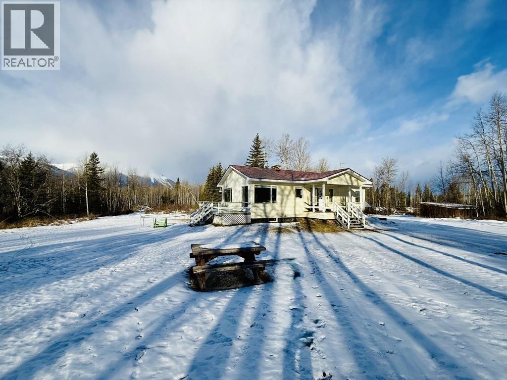 3345 NEWENS Road, Smithers