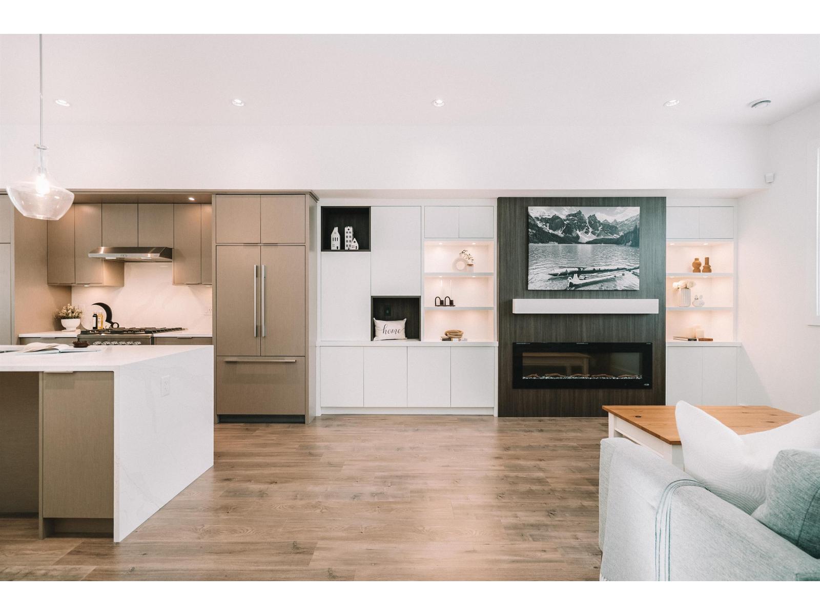 8133 202 STREET - Photo 3 of 40, Langley, British Columbia