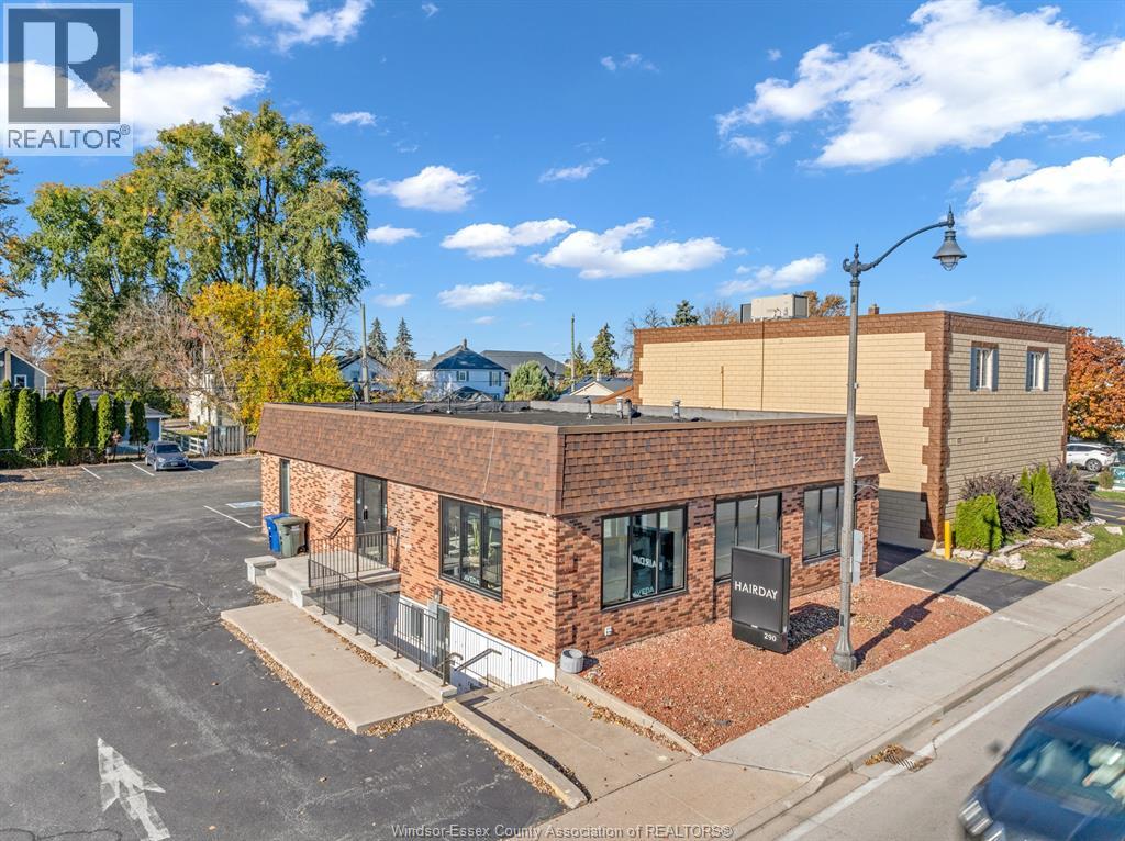 290 SANDWICH Street South MAIN