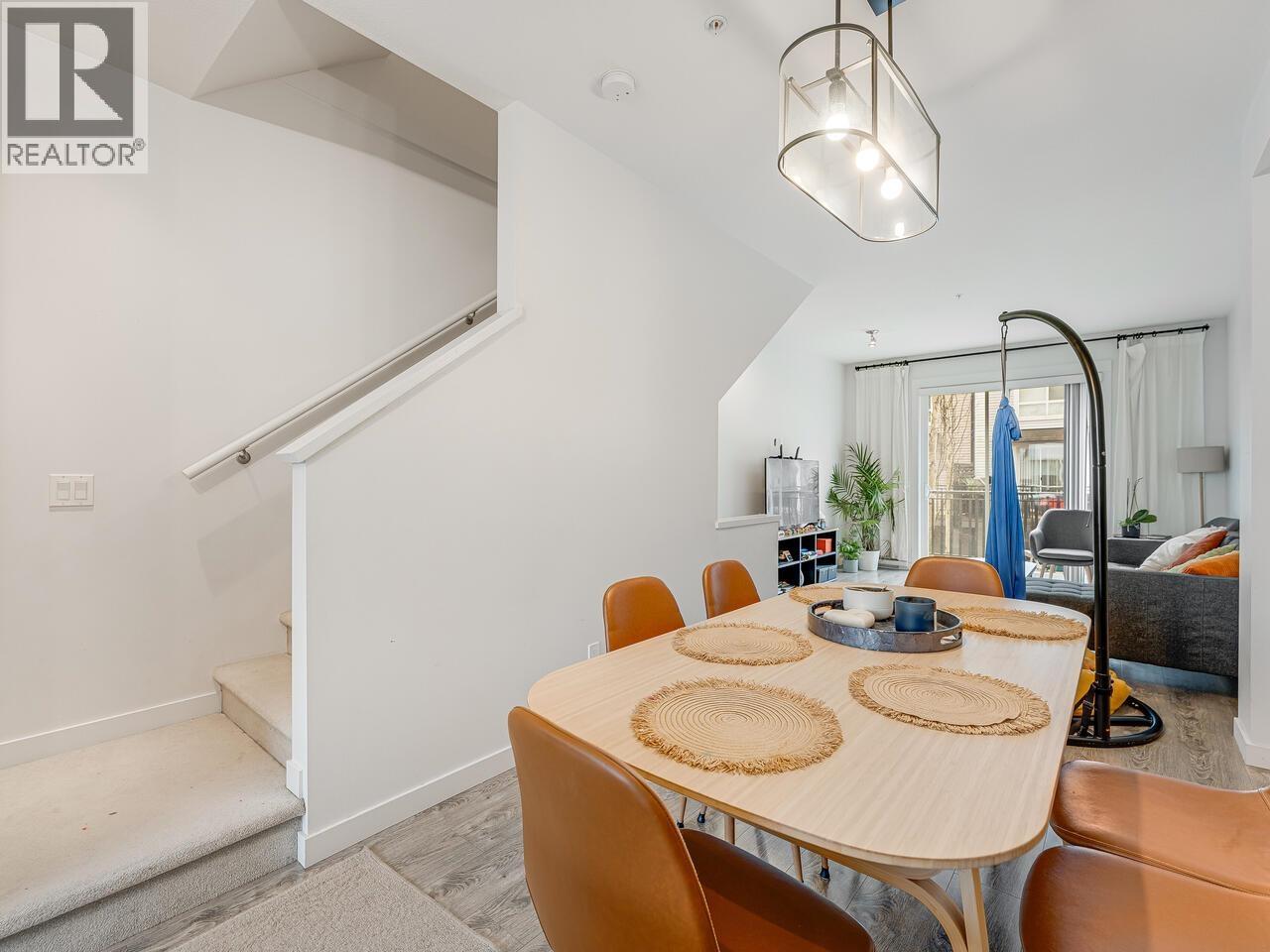 59 2310 RANGER LANE - Photo 5 of 21, Port Coquitlam, British Columbia