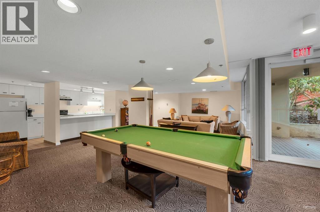 903 995 ROCHE POINT DRIVE, North Vancouver