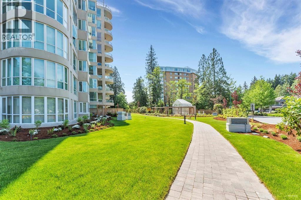 903 995 ROCHE POINT DRIVE, North Vancouver