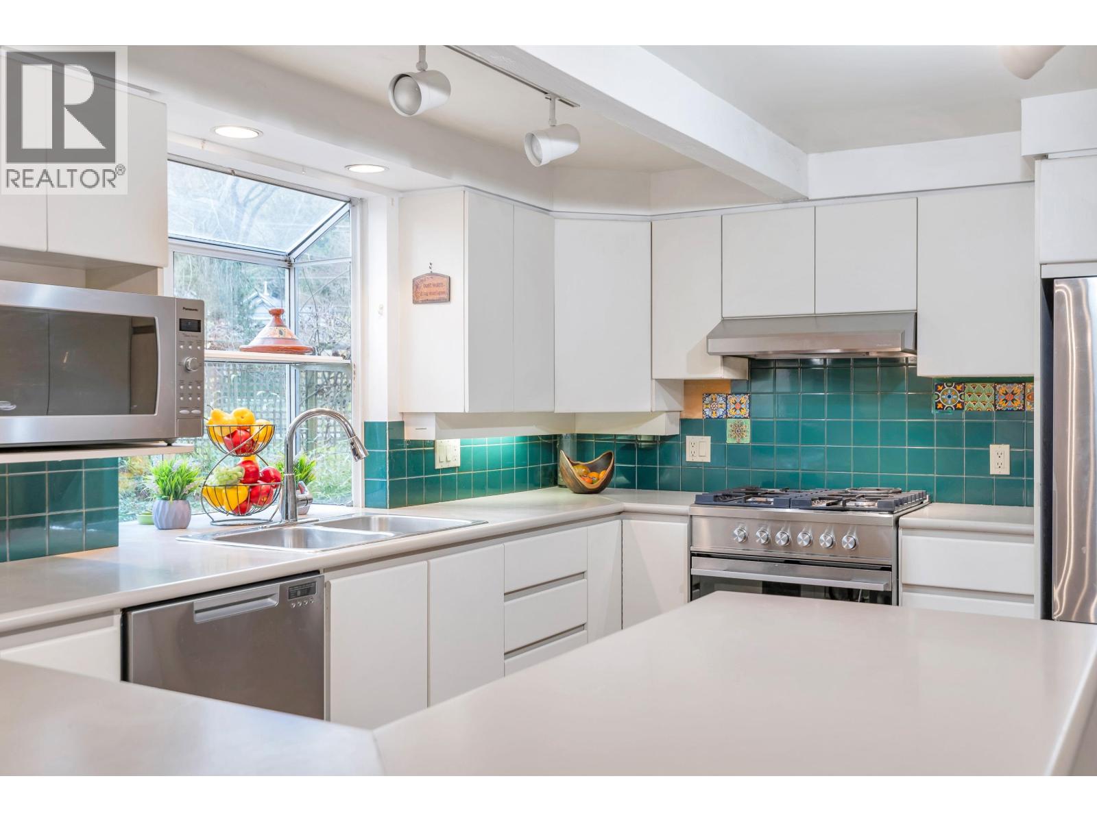 4890 THE DALE, West Vancouver