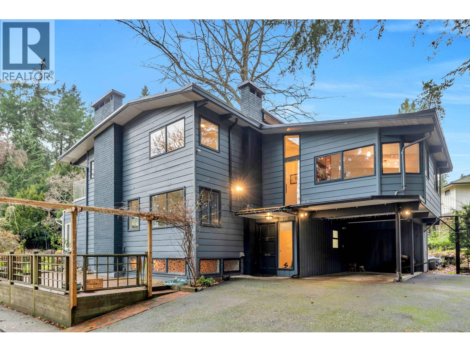 4890 THE DALE - photo 2