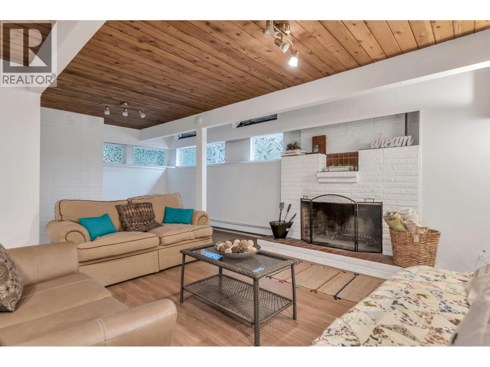 4890 THE DALE, West Vancouver