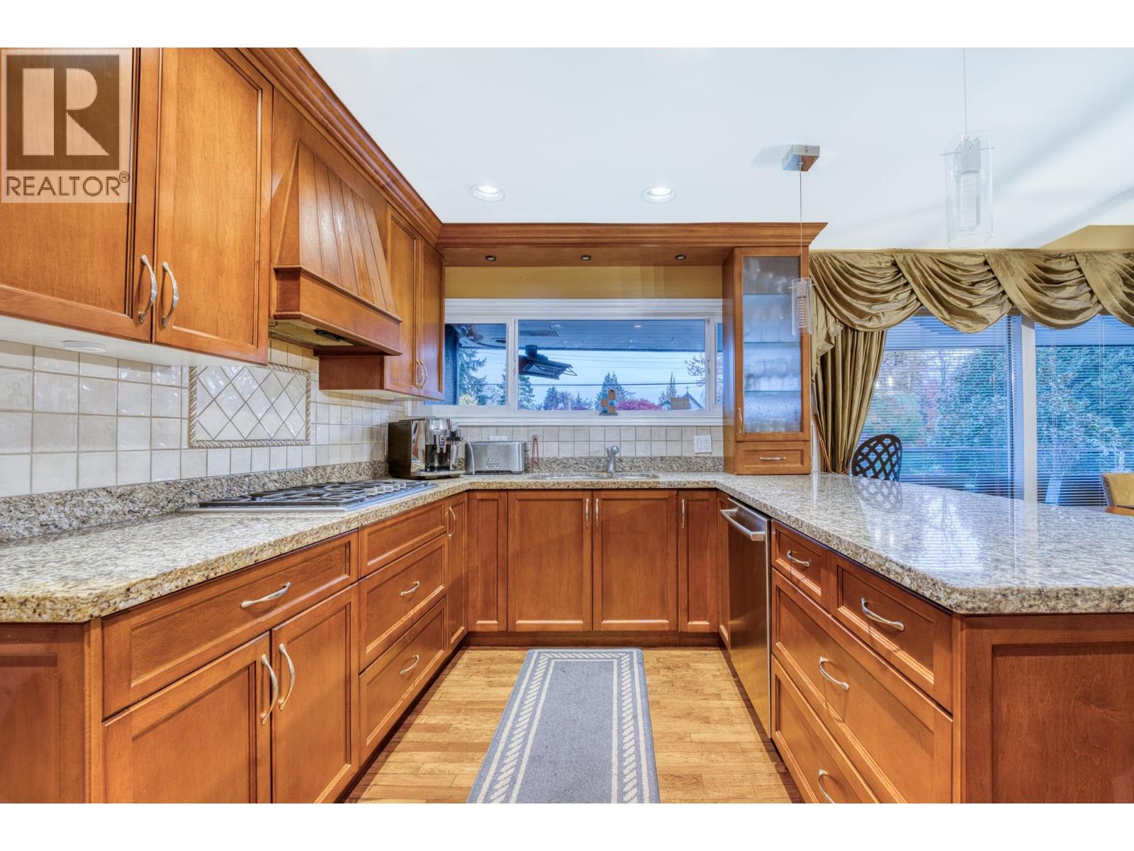 1428 W 37TH AVENUE, Vancouver