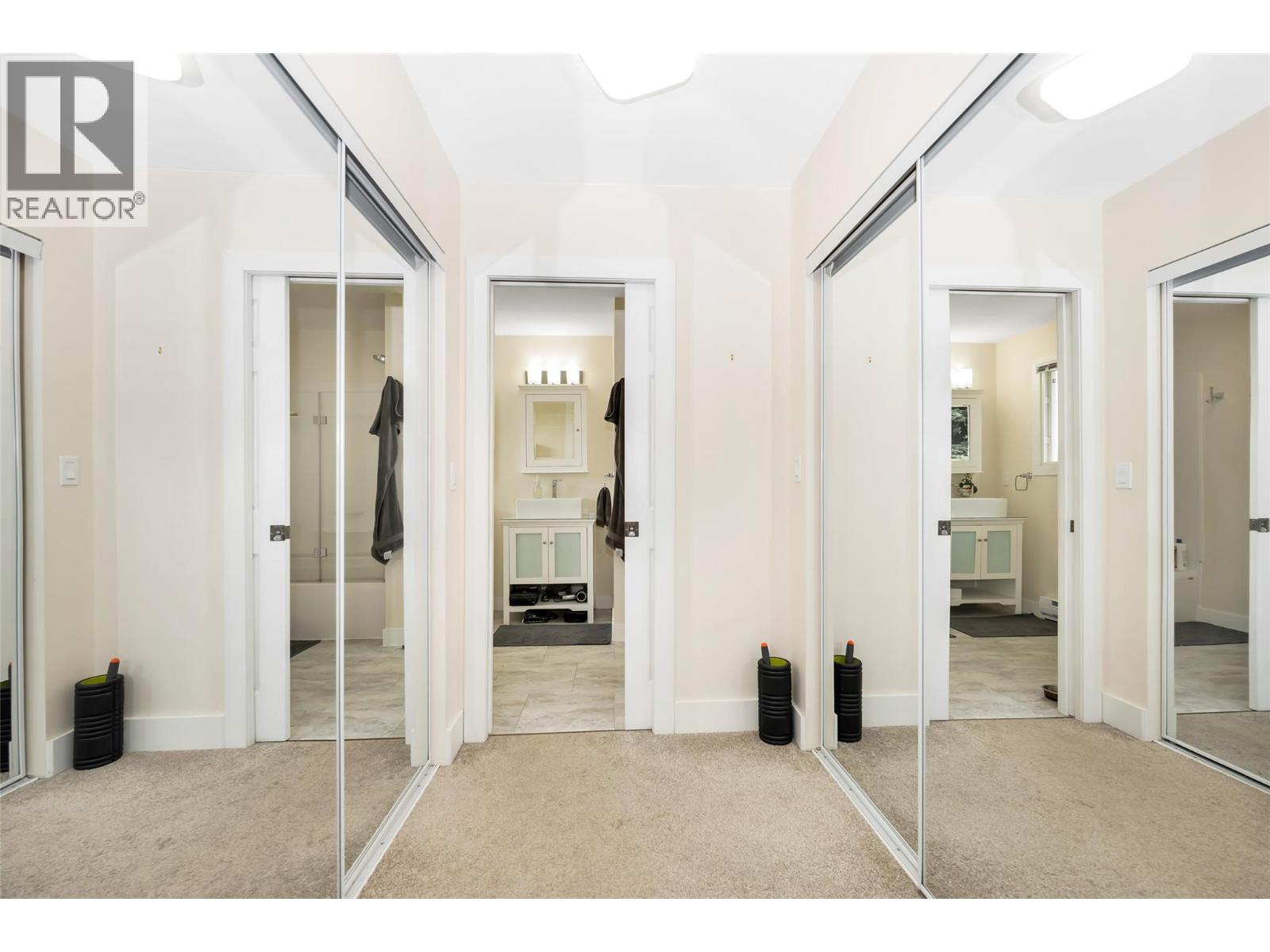  5844 Pleasant Valley Road, Vernon