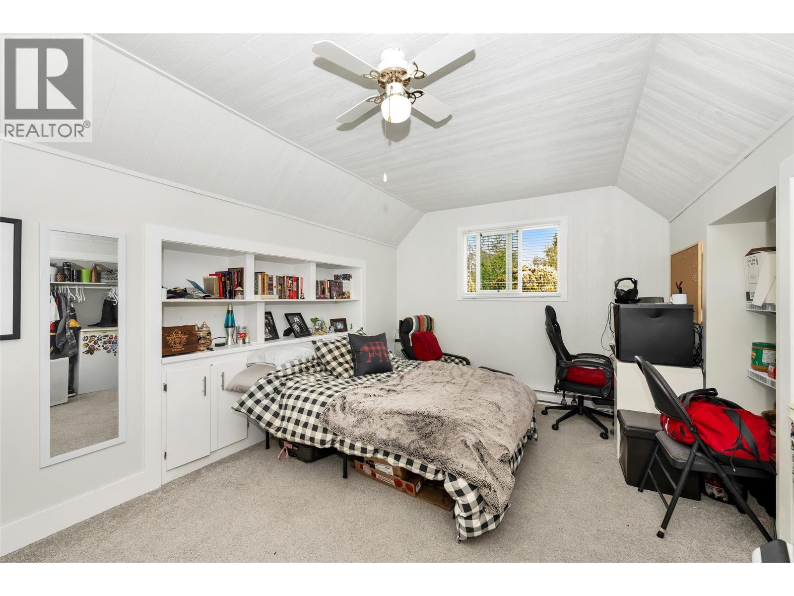  5844 Pleasant Valley Road, Vernon