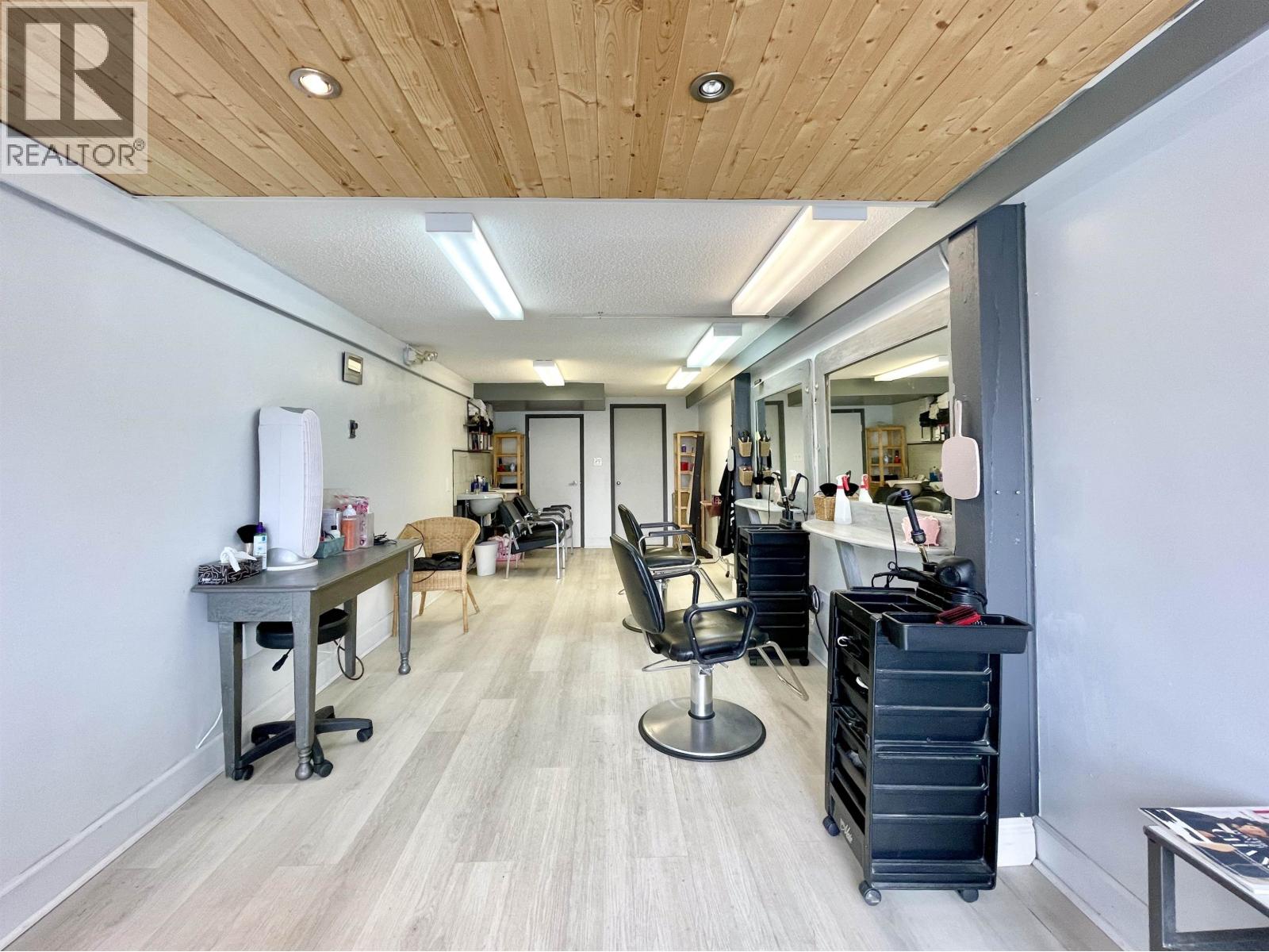 2 851 GIBSONS WAY, Gibsons