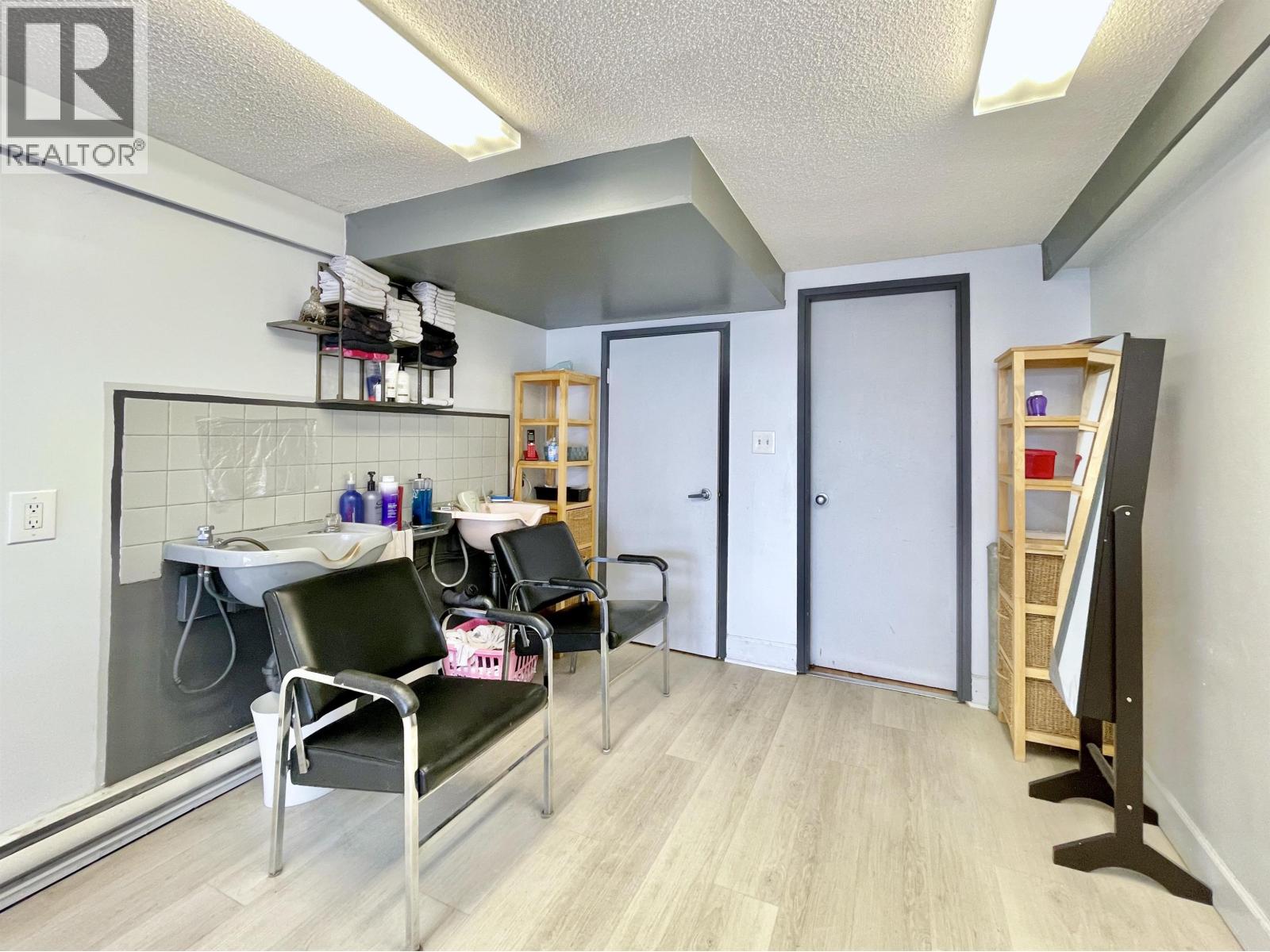 2 851 GIBSONS WAY, Gibsons