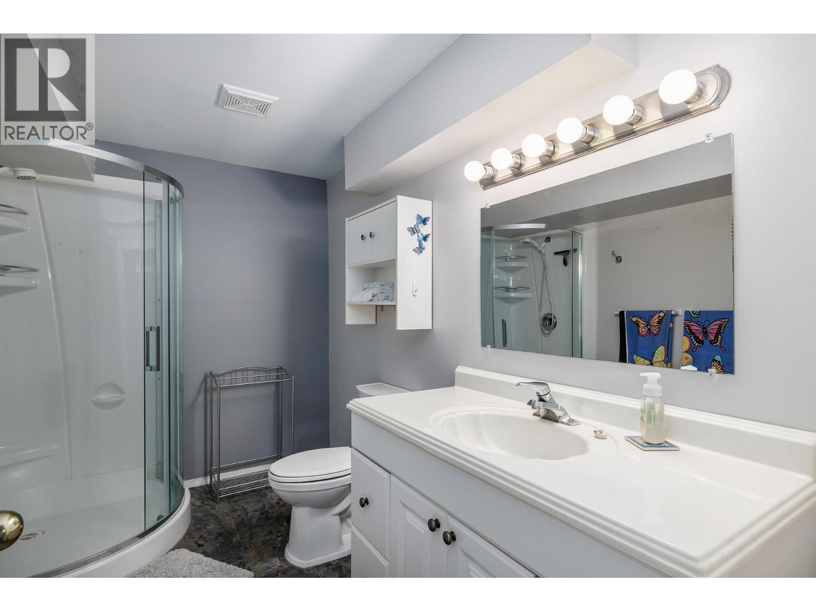 11290 Bond Road Unit# 6, Lake Country