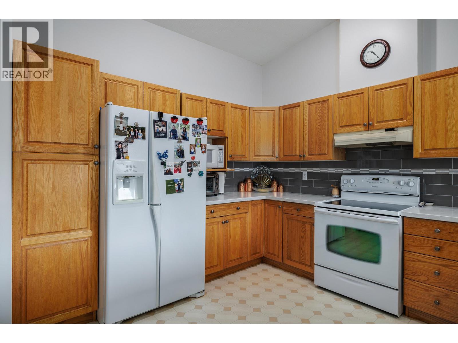 11290 Bond Road Unit# 6, Lake Country