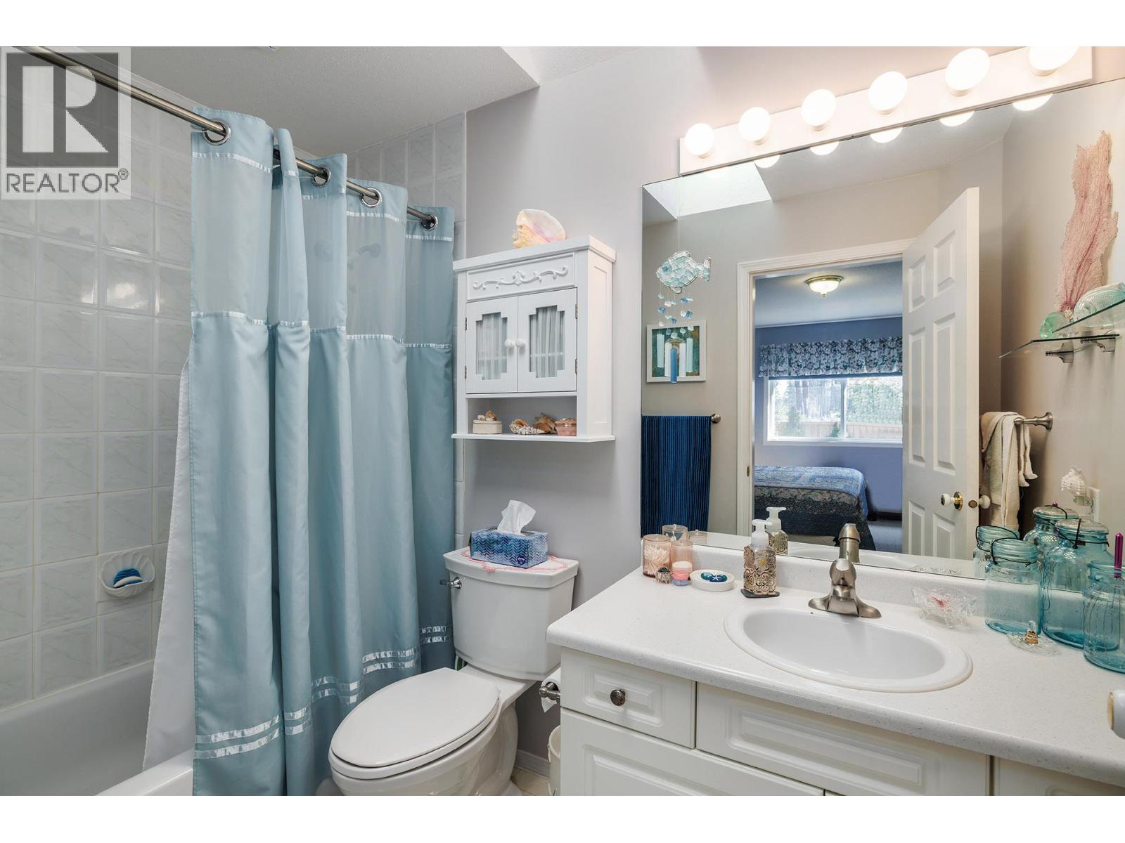 11290 Bond Road Unit# 6, Lake Country