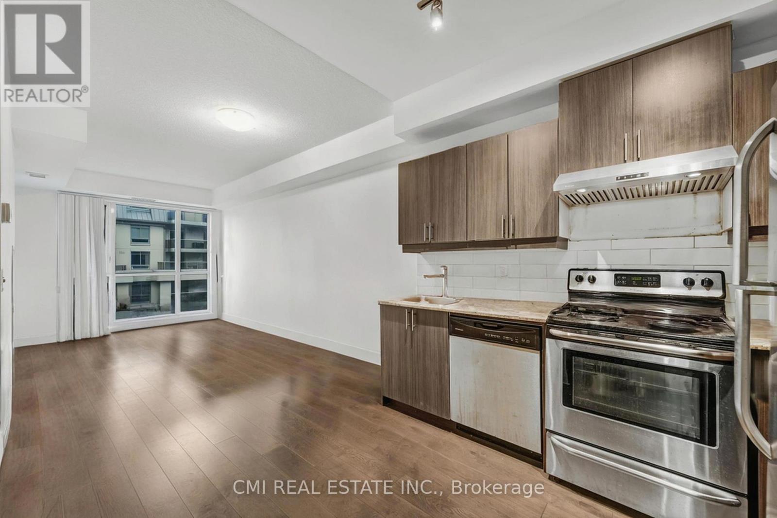 #509 17 KENASTON GARDENS - 9