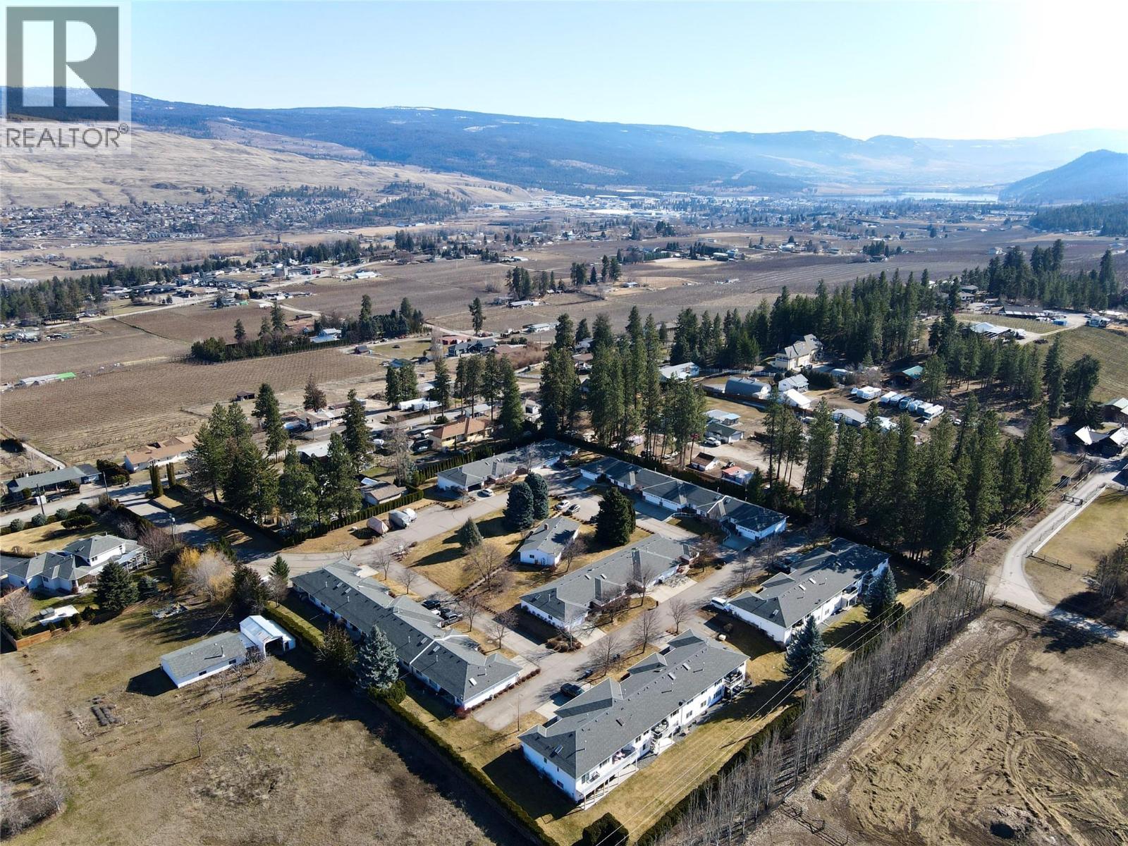 11290 Bond Road Unit# 6, Lake Country