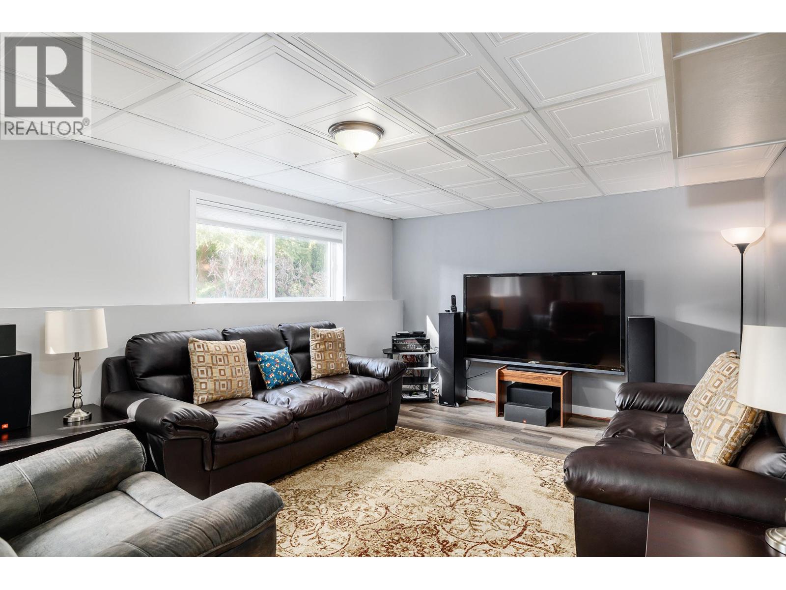 11290 Bond Road Unit# 6, Lake Country