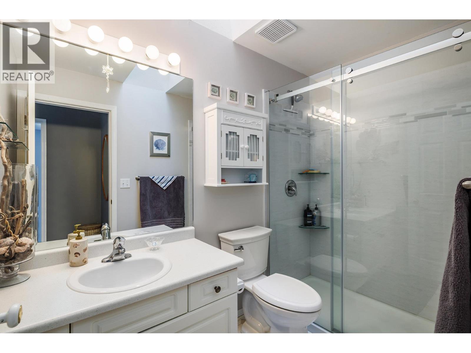 11290 Bond Road Unit# 6, Lake Country