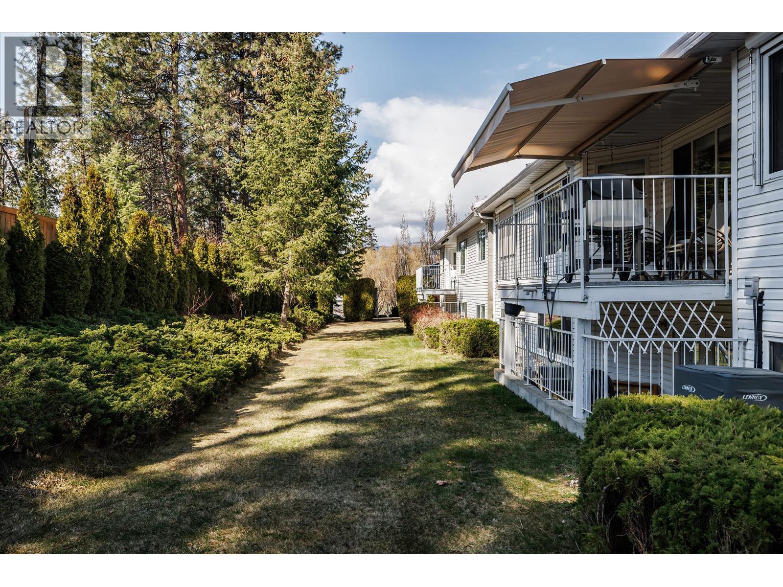 11290 Bond Road Unit# 6, Lake Country