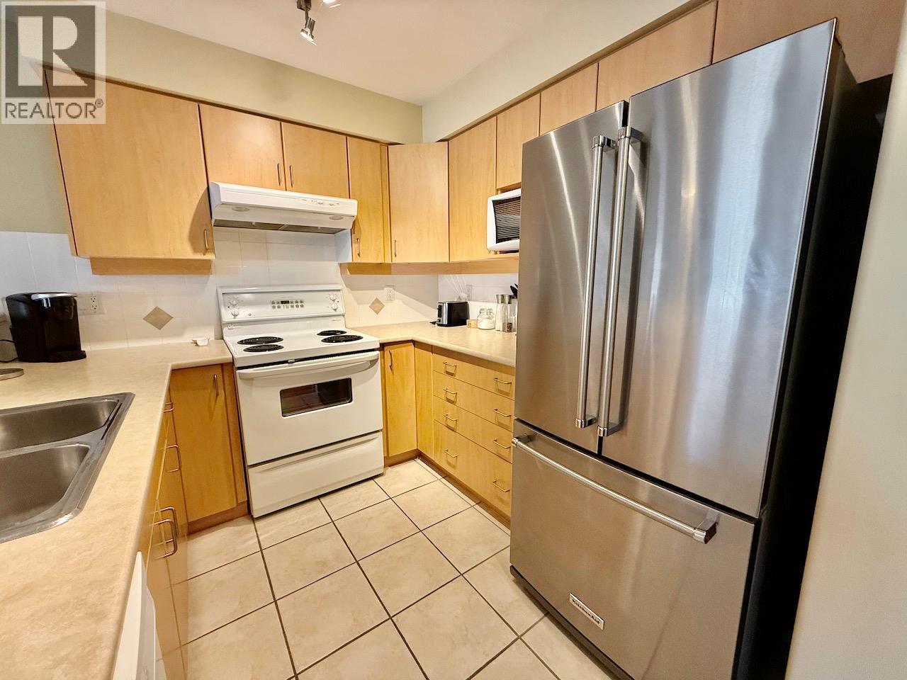 7600 COTTONWOOD Drive Unit# 406, Osoyoos