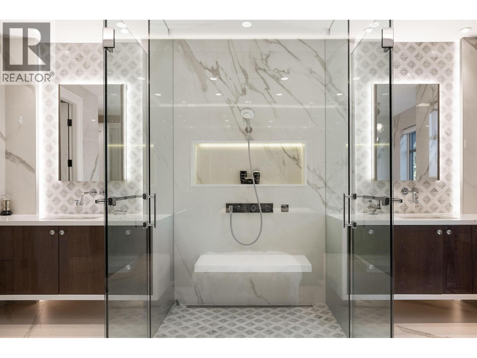 1239 W 40TH AVENUE, Vancouver