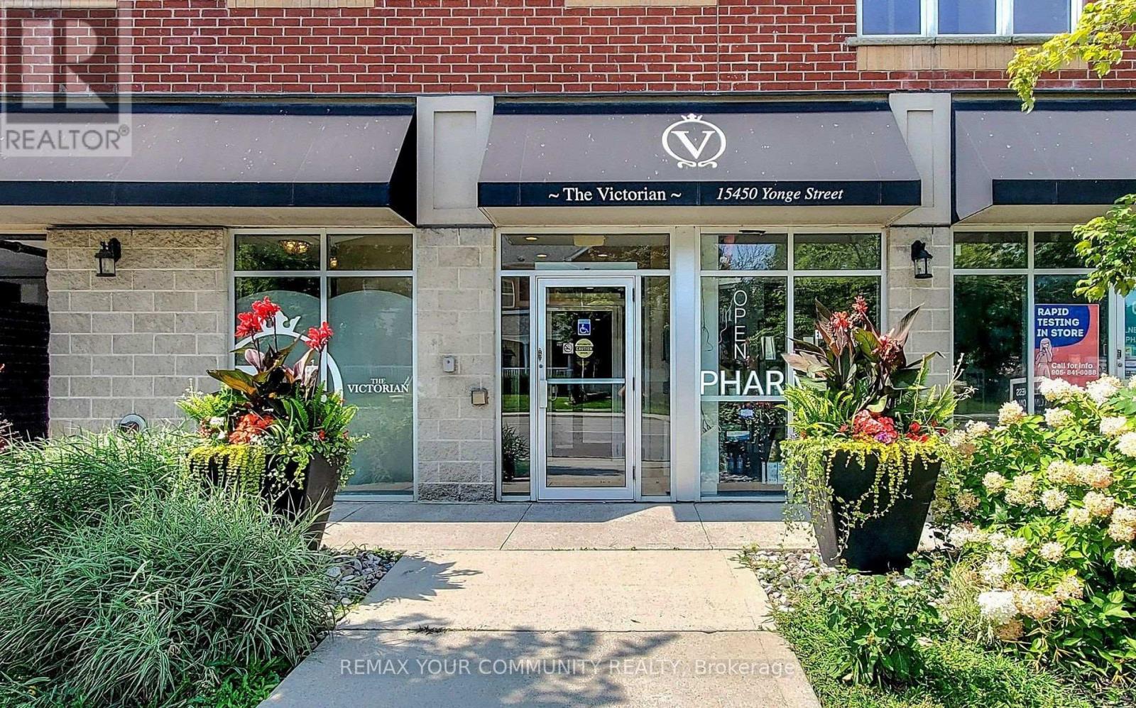 #205 15450 YONGE STREET - 2