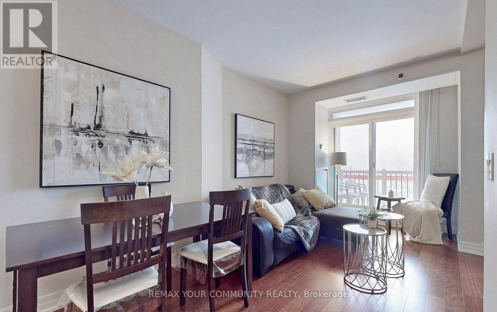 #205 15450 YONGE STREET - 6