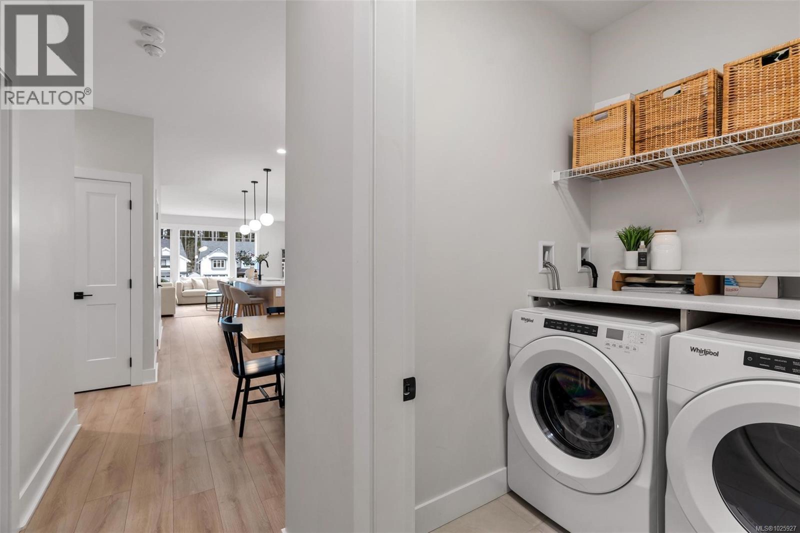 3475 TRUMPETER ST - 19