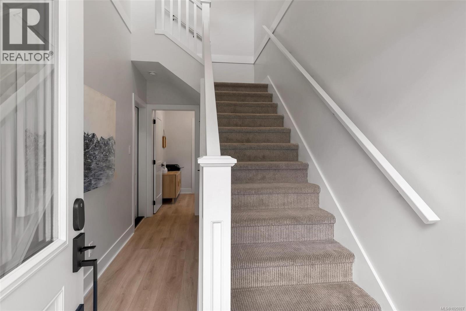 3475 TRUMPETER ST - 22