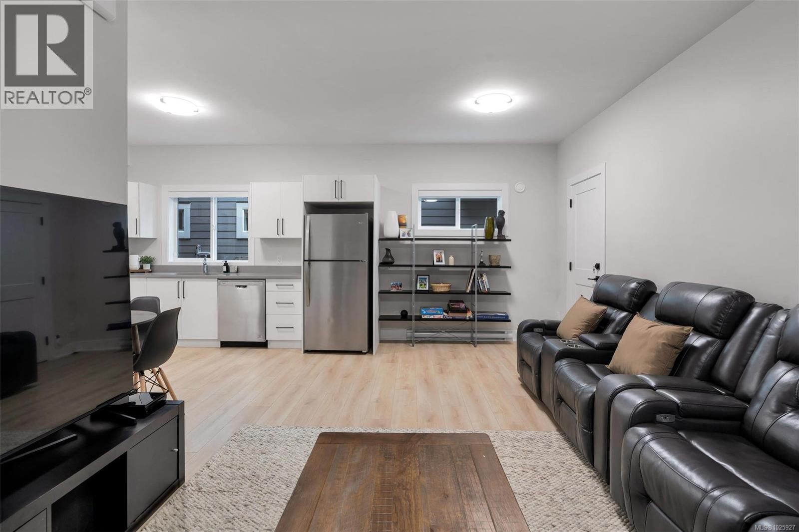 3475 TRUMPETER ST - 26